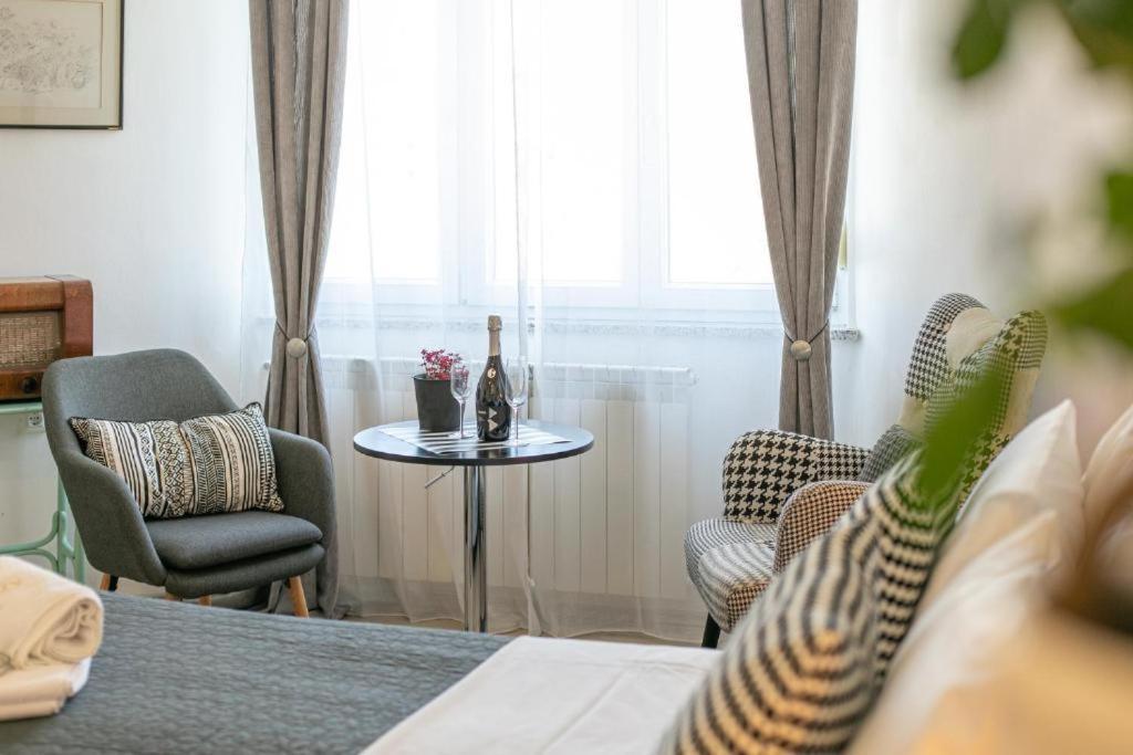 Polai Boutique Apartments With Free Parking Luaran gambar