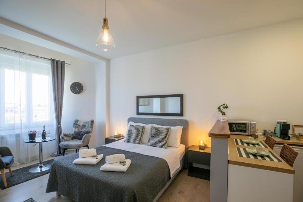 Polai Boutique Apartments With Free Parking Luaran gambar