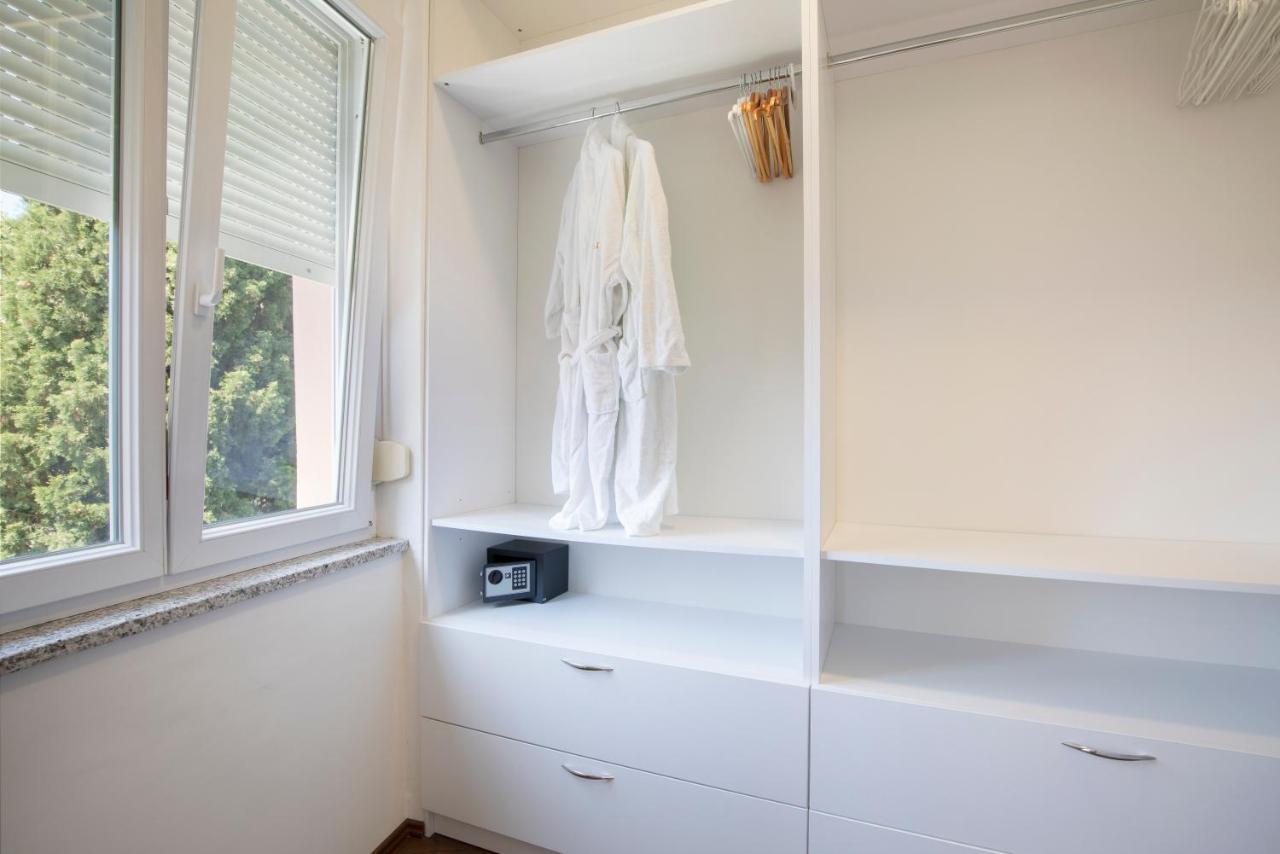 Polai Boutique Apartments With Free Parking Luaran gambar